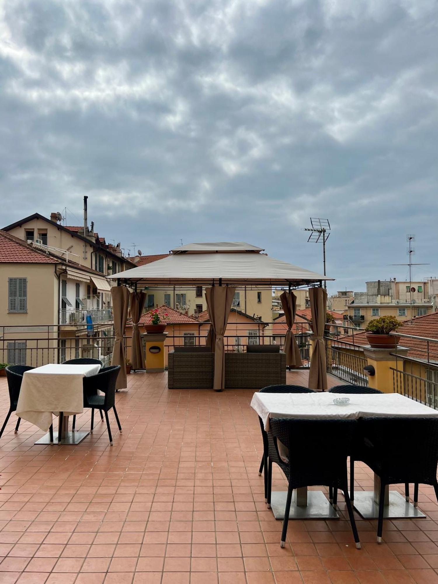 Casa Zeffirino Hotel Sanremo Exterior photo