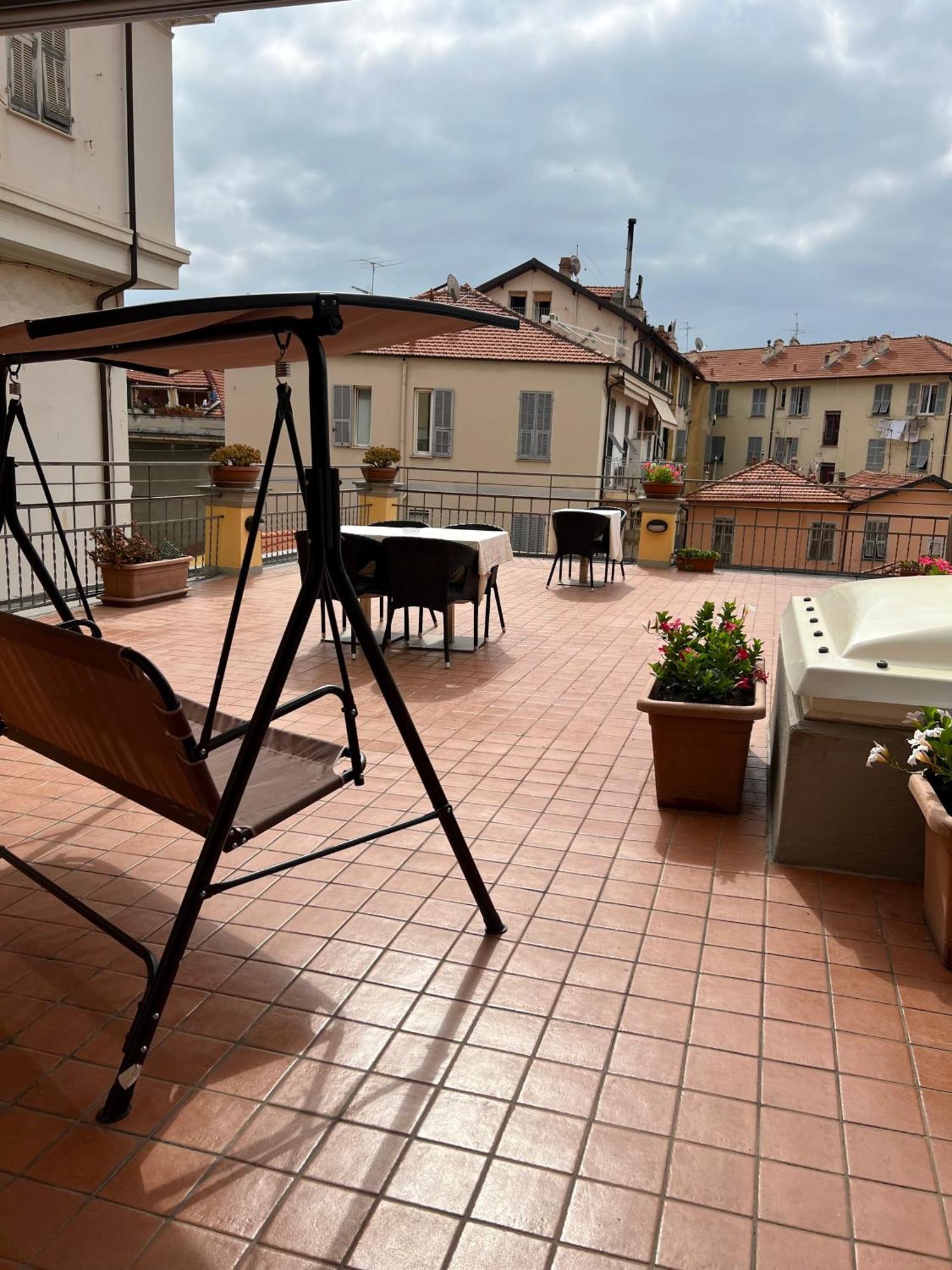 Casa Zeffirino Hotel Sanremo Exterior photo